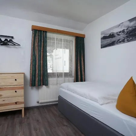 Almaar - Arno's Hoamat Apartment *